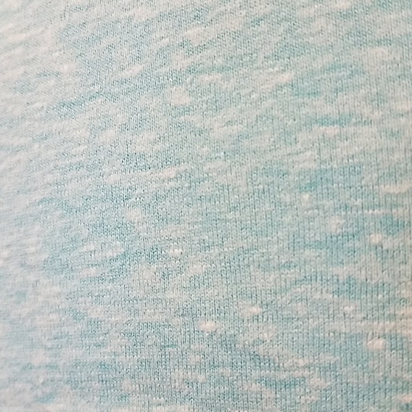 Salt Life V-Neck Tee 💙 Heather Baby Blue - Picture 4 of 5